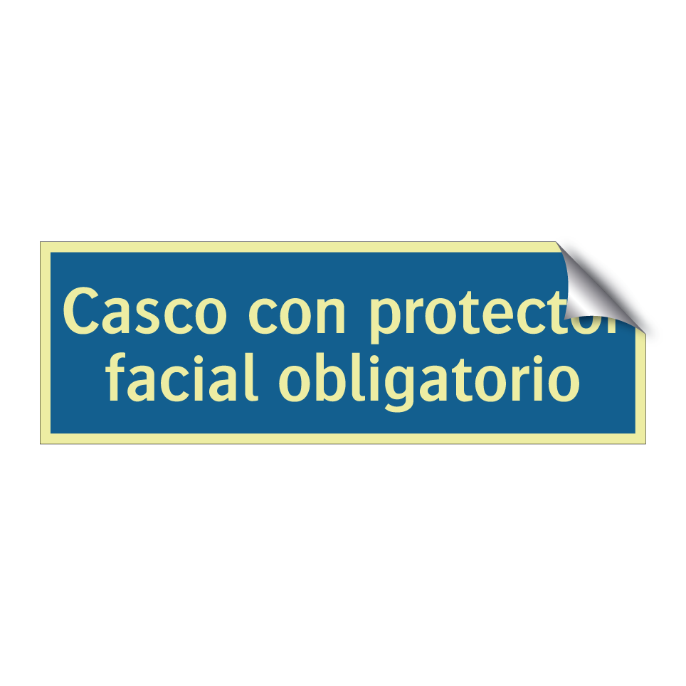 Casco con protector facial obligatorio