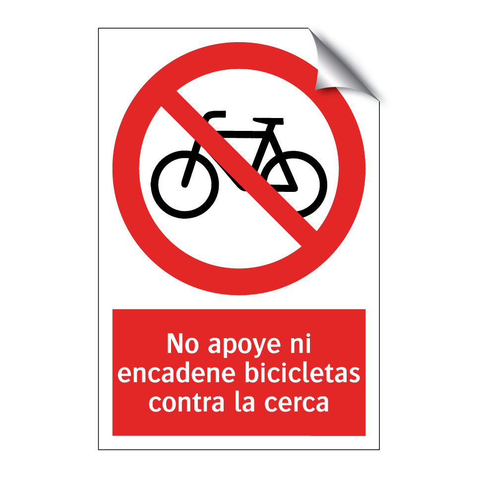 No apoye ni encadene bicicletas contra la cerca